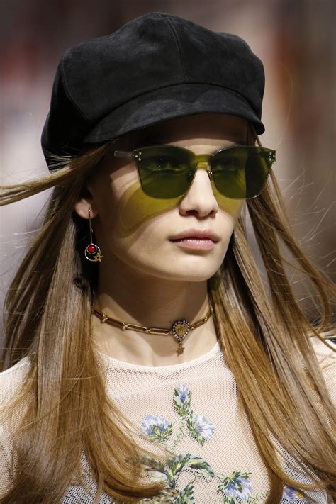 Sombreros y gorras de Christian Dior para mujer 